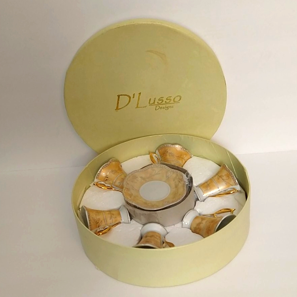 D'Lusso Designs Gold Espresso 12 Piece Set